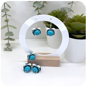 Blue Bee or not Blue Bee