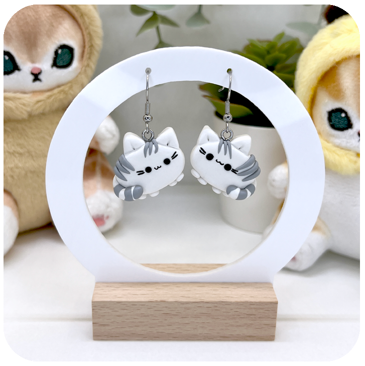 Handmade kawaii white polymer clay chonky cat earrings